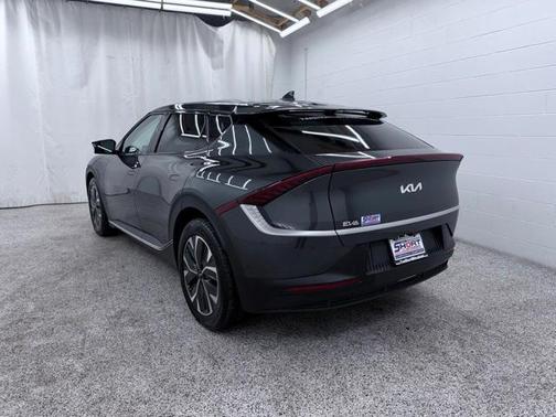 2024 Kia EV6 Light