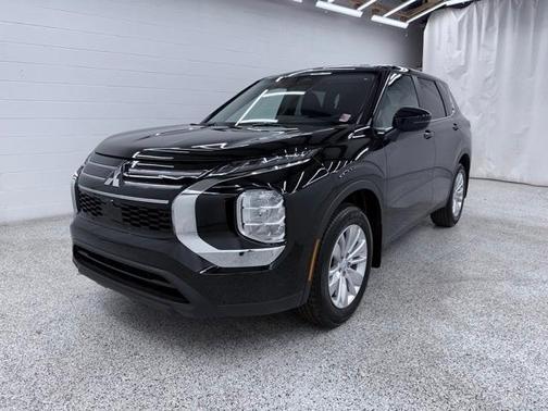 2025 Mitsubishi Outlander ES