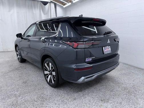 2025 Mitsubishi Outlander SEL