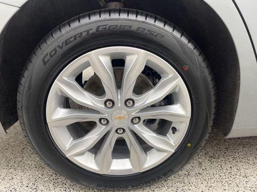 Sterling Gray Metallic 2024 Chevrolet Malibu LT