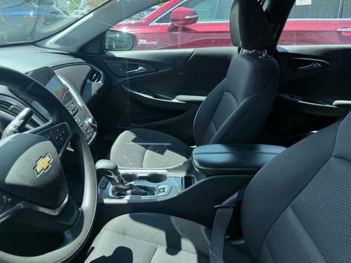 Sterling Gray Metallic 2024 Chevrolet Malibu LT
