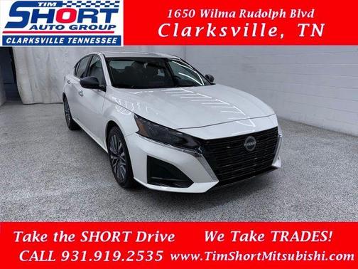 Glacier White 2025 Nissan Altima SV