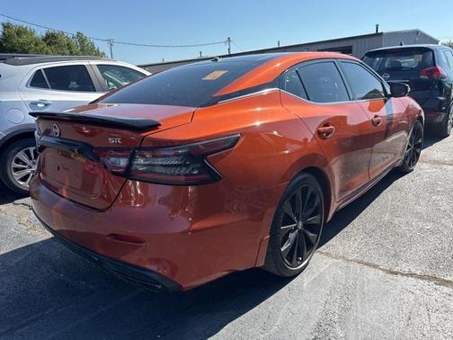 2021 Nissan Maxima SR