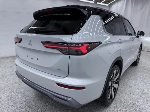 2025 Mitsubishi Outlander SEL