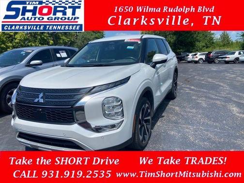 White 2024 Mitsubishi Outlander SE
