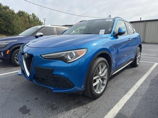 2018 Alfa Romeo Stelvio Base