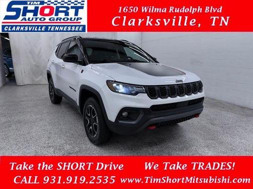Bright White Clearcoat 2025 Jeep Compass Trailhawk