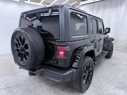 Black Clearcoat 2022 Jeep Wrangler Unlimited 4xe Sahara