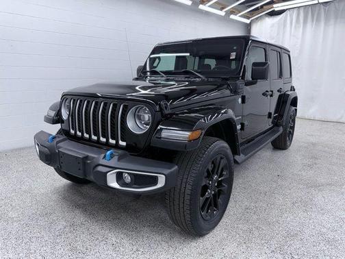 Black Clearcoat 2022 Jeep Wrangler Unlimited 4xe Sahara