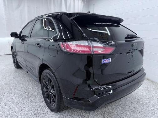2023 Ford Edge SE