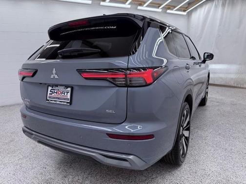 2025 Mitsubishi Outlander SEL