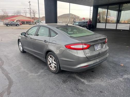 2014 Ford Fusion SE