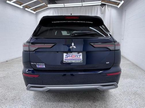2025 Mitsubishi Outlander SE