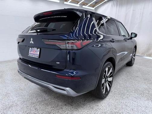 2025 Mitsubishi Outlander SE