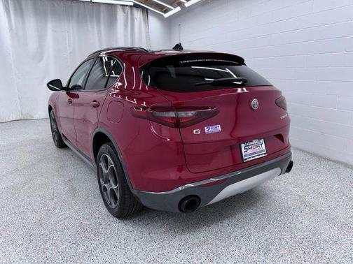 Rosso 2023 Alfa Romeo Stelvio Ti