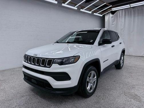 Bright White Clearcoat 2024 Jeep Compass Sport