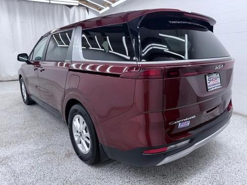 2022 Kia Carnival LXS
