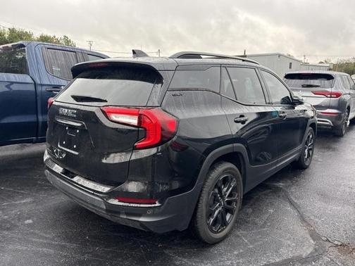 2022 GMC Terrain SLT