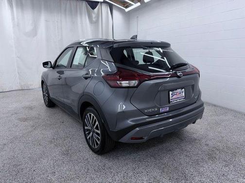 Gun Metallic 2024 Nissan Kicks SV