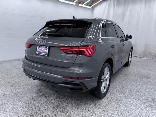 2022 Audi Q3 45 S line Premium