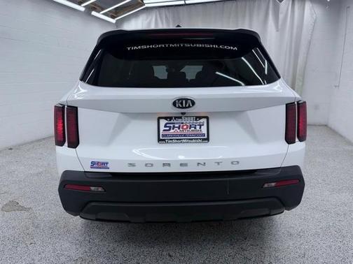 2021 Kia Sorento LX