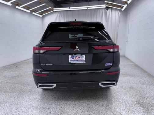 2022 Mitsubishi Outlander ES