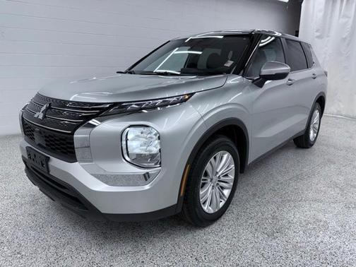 2024 Mitsubishi Outlander ES