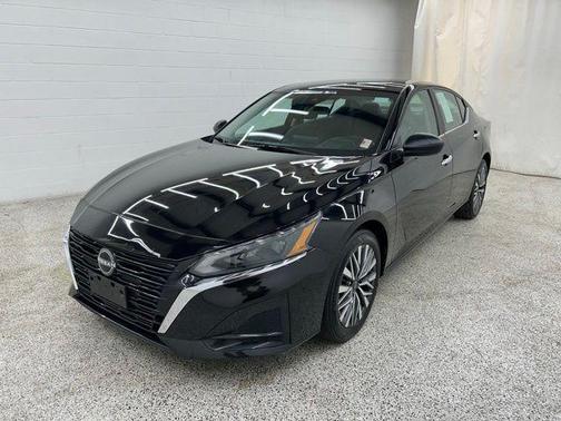 Black 2025 Nissan Altima SV