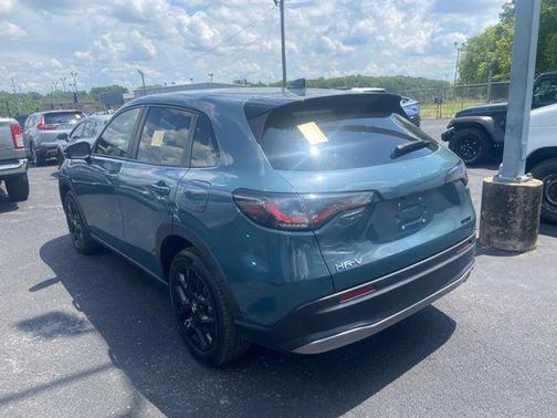 Pearl 2024 Honda HR-V Sport