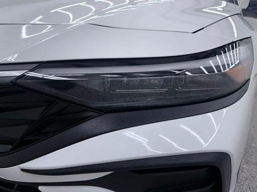 White 2025 Hyundai ELANTRA SEL Sport