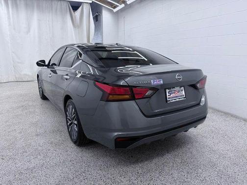 Gun Metallic 2025 Nissan Altima SV