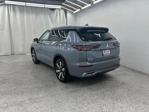 2026 Mitsubishi Outlander SEL