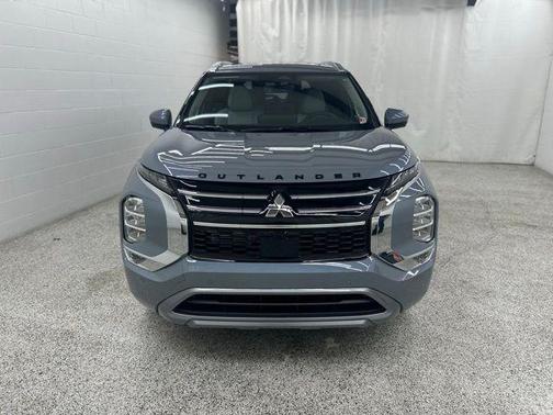 Gray 2026 Mitsubishi Outlander SEL