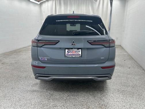 2026 Mitsubishi Outlander SEL
