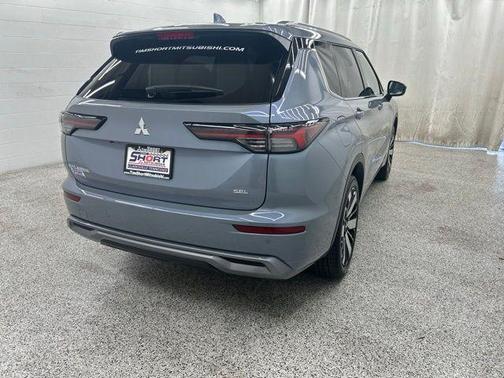 Gray 2026 Mitsubishi Outlander SEL