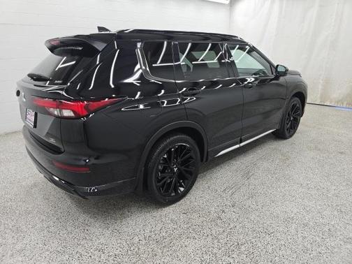 2024 Mitsubishi Outlander SEL Black Edition