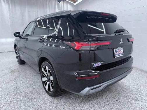 2025 Mitsubishi Outlander Platinum Edition