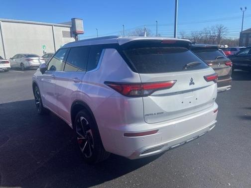 2024 Mitsubishi Outlander SEL