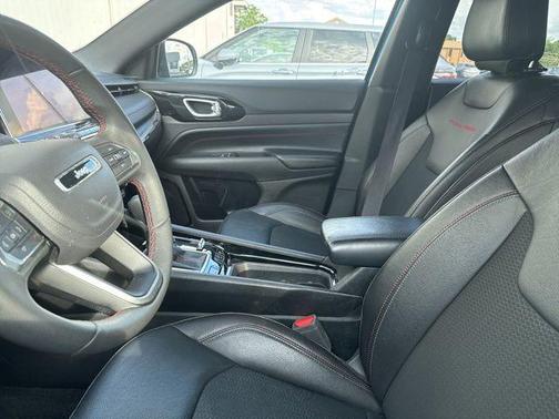 Hydro Blue Pearlcoat 2025 Jeep Compass Trailhawk