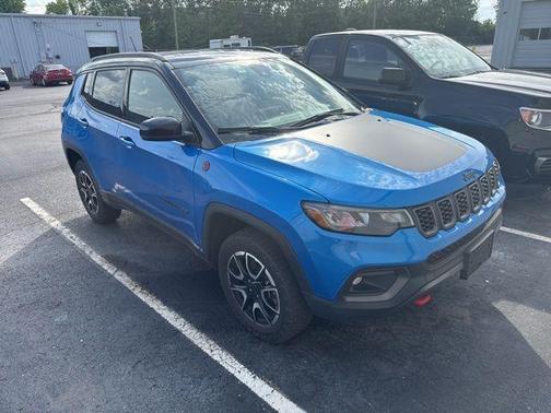 Hydro Blue Pearlcoat 2025 Jeep Compass Trailhawk
