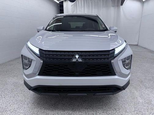 White 2023 Mitsubishi Eclipse Cross ES