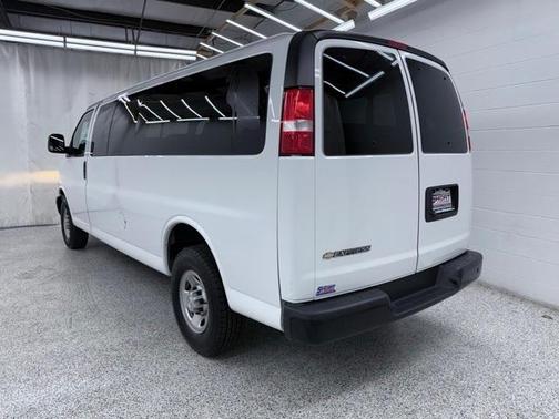 2022 Chevrolet Express 3500 LS
