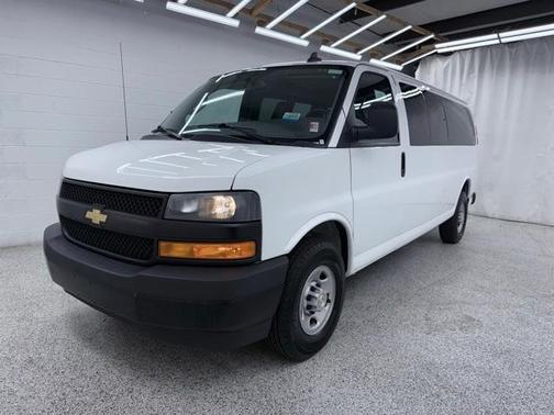 2022 Chevrolet Express 3500 LS