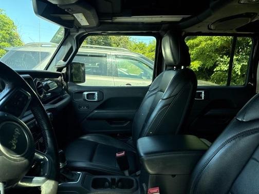 2021 Jeep Wrangler Unlimited Sahara Altitude