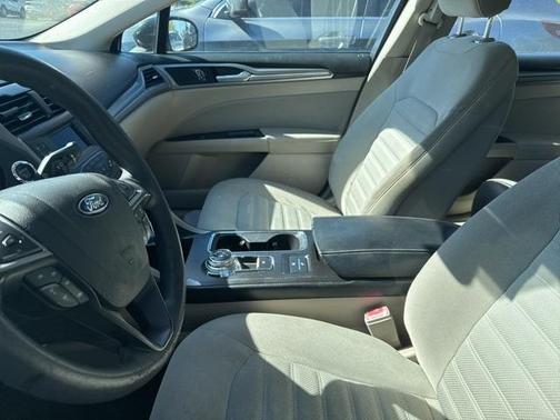2018 Ford Fusion Hybrid SE