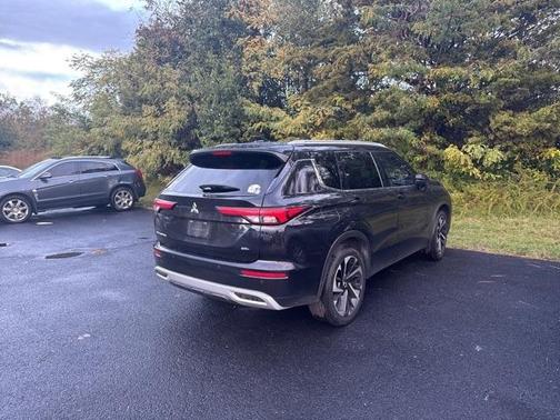 2022 Mitsubishi Outlander SEL