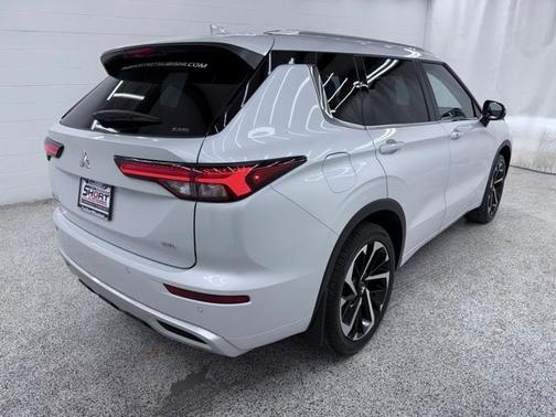 2024 Mitsubishi Outlander SEL
