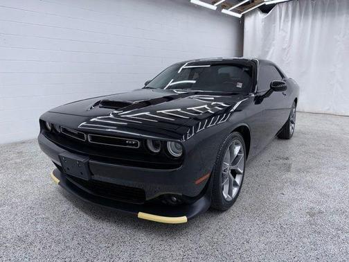 Pitch Black Clearcoat 2019 Dodge Challenger GT