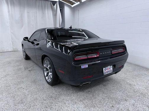 Pitch Black Clearcoat 2019 Dodge Challenger GT