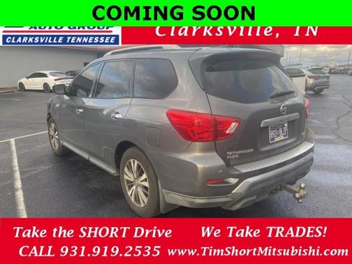 2017 Nissan Pathfinder SV